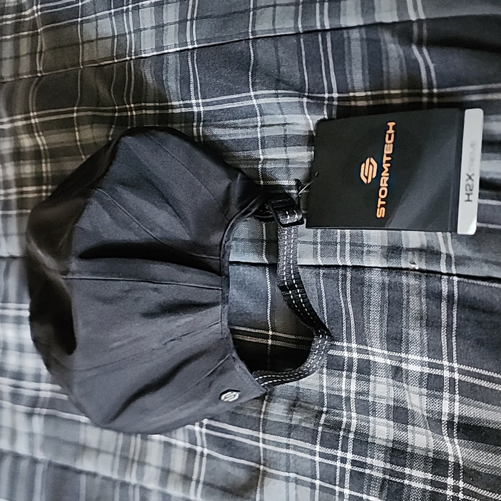 Stormtech adjustable strap cap - Picture 2 of 2